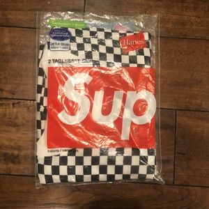 Supreme tee